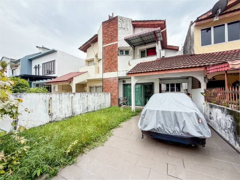 2-storey Terraced House for Sale in Subang Jaya (Selangor) - Abdul Qadir - Exterior - PropertyGuru.com.my