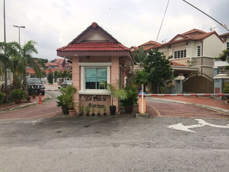 Bungalow for Sale in Bandar Putra Permai (Seri Kembangan) - Allen . - Exterior - PropertyGuru.com.my