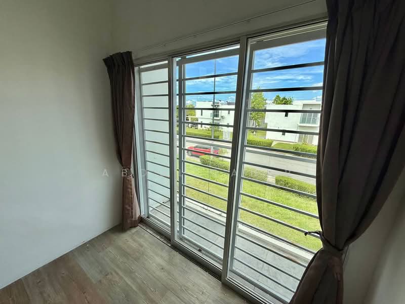 For Sale - Casa Green @ Cybersouth