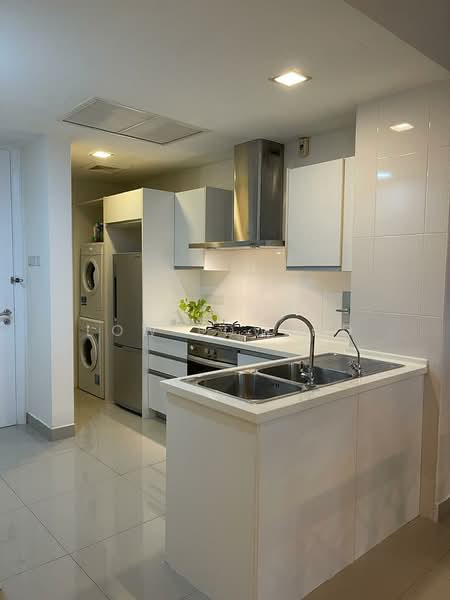 Service Residence for Sale at Solaris Dutamas - Low Edward - Kitchen - PropertyGuru.com.my