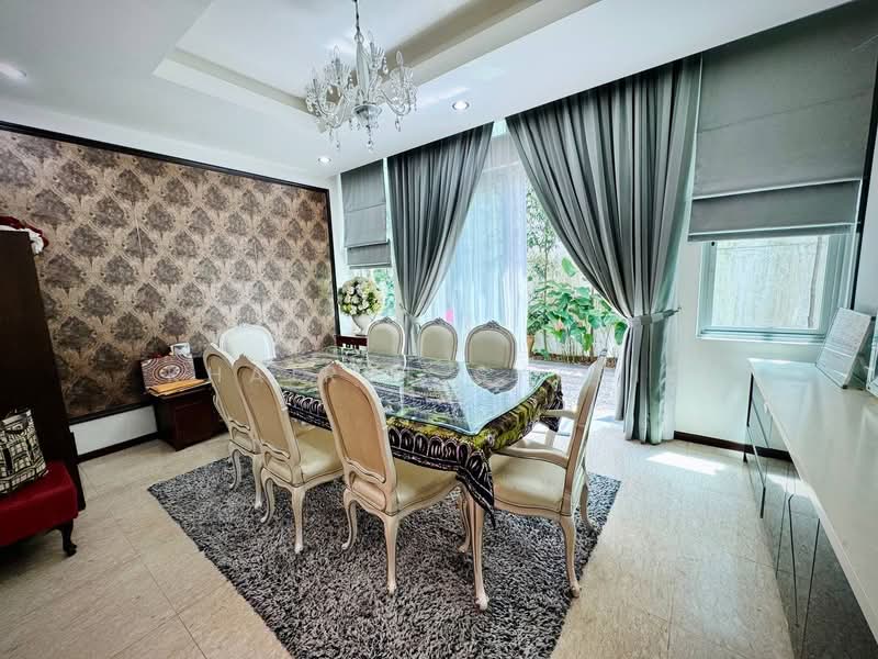 Semi-Detached House for Sale in Taman Tun Dr Ismail (Kuala Lumpur) - Khairul Syafiq - Dining Room - PropertyGuru.com.my