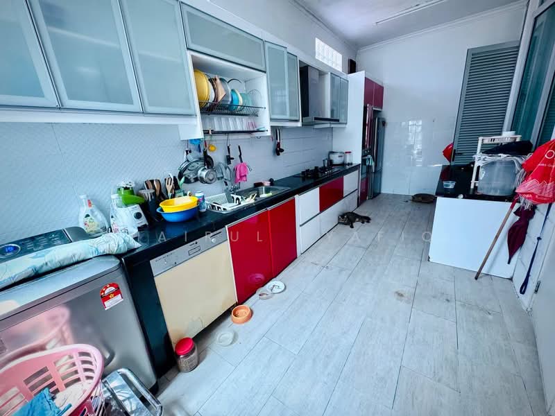 Semi-Detached House for Sale in Taman Tun Dr Ismail (Kuala Lumpur) - Khairul Syafiq - Kitchen - PropertyGuru.com.my