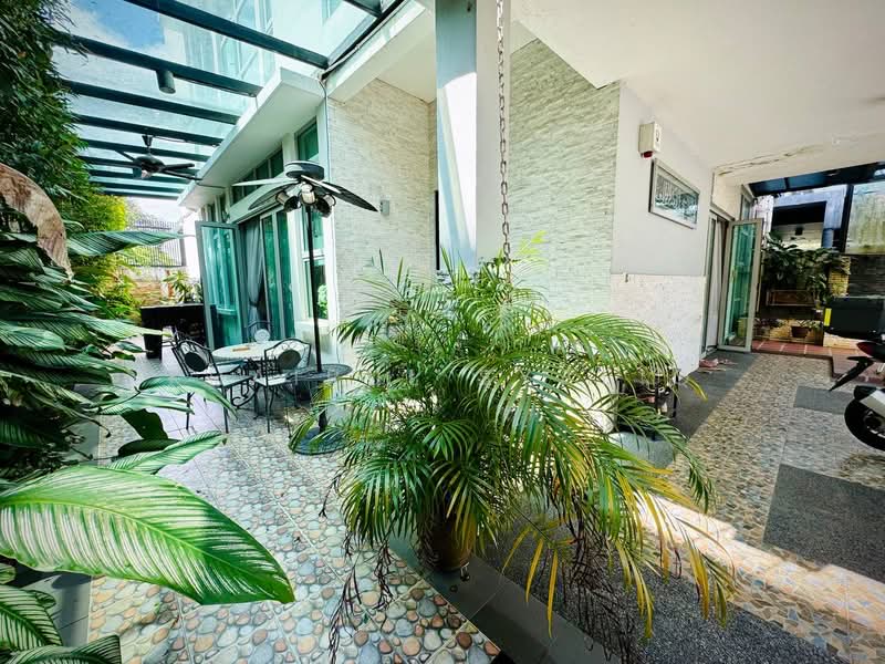 Semi-Detached House for Sale in Taman Tun Dr Ismail (Kuala Lumpur) - Khairul Syafiq - Exterior - PropertyGuru.com.my