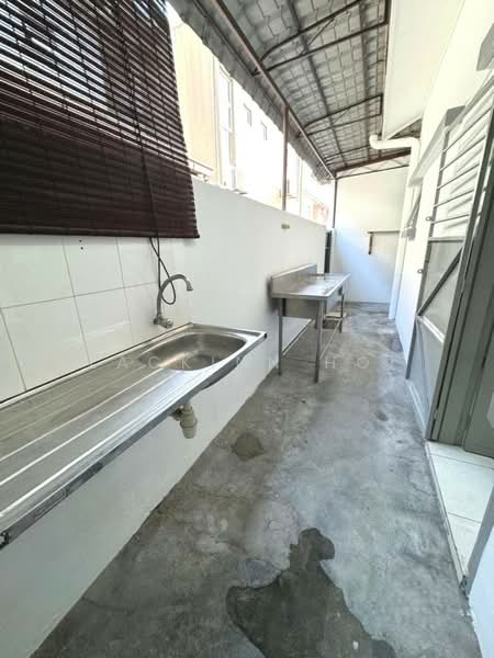 2-storey Terraced House for Sale in Setia Damai (Setia Alam) - Zackinn Hoi - Kitchen - PropertyGuru.com.my