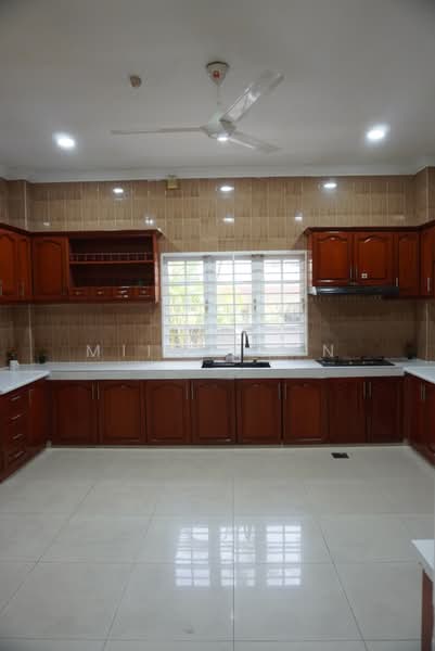 Country Heights Kajang untuk Untuk Disewa - RM 23,000 /bulan, Mac 2026 - Kitchen - PropertyGuru.com.my