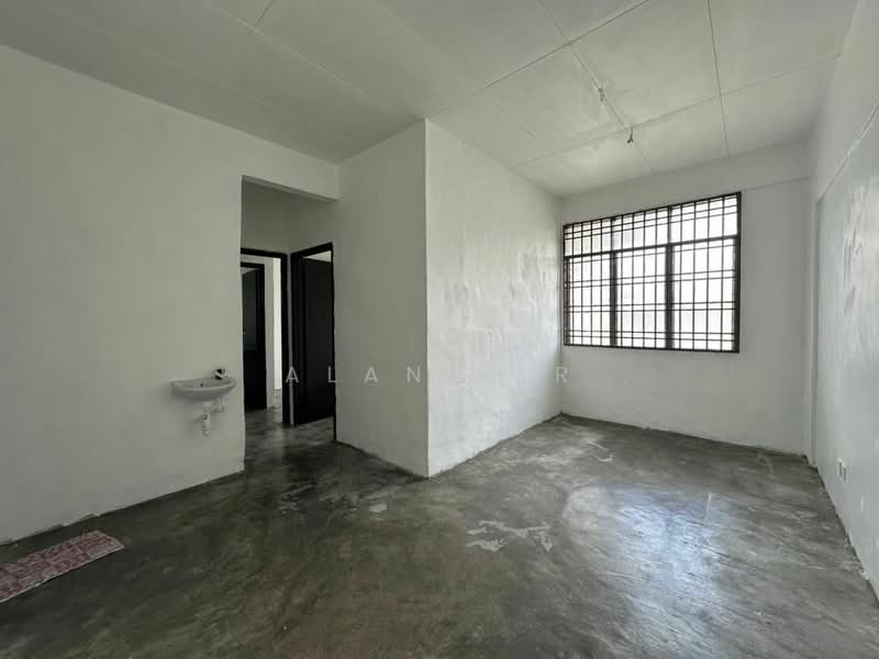Flat for Sale at Taman Tan Sri Yaacob - Alan Ler - Interior - PropertyGuru.com.my