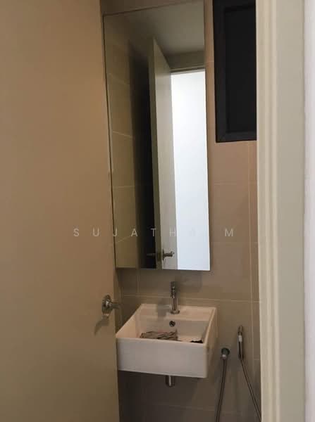 Servis Apartment untuk Dijual di KL Gateway Residences - Sujatha M - Bathroom - PropertyGuru.com.my