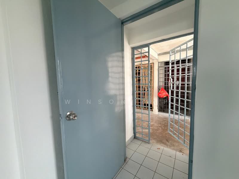Flat for Sale at Rumah Pangsa Permas Jaya - Winson Yap - Entrance - PropertyGuru.com.my