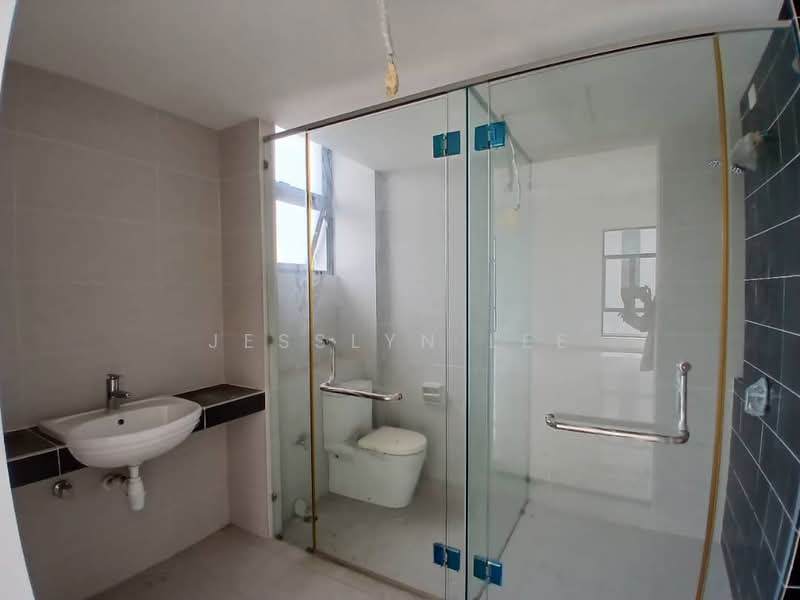 Semi-Detached House for Sale in Setia Ecohill (Semenyih) - Jesslyn Lee - Bathroom - PropertyGuru.com.my