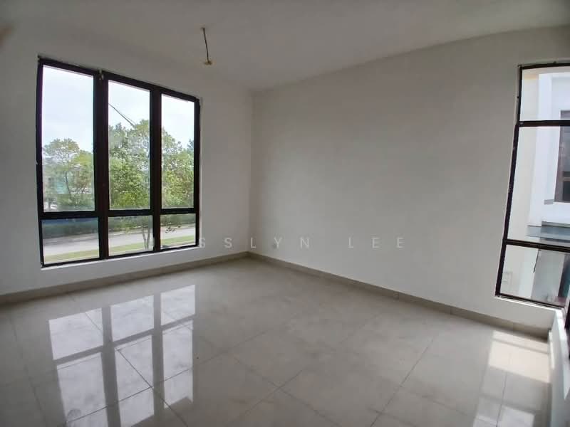 Semi-Detached House for Sale in Setia Ecohill (Semenyih) - Jesslyn Lee - Living Room - PropertyGuru.com.my