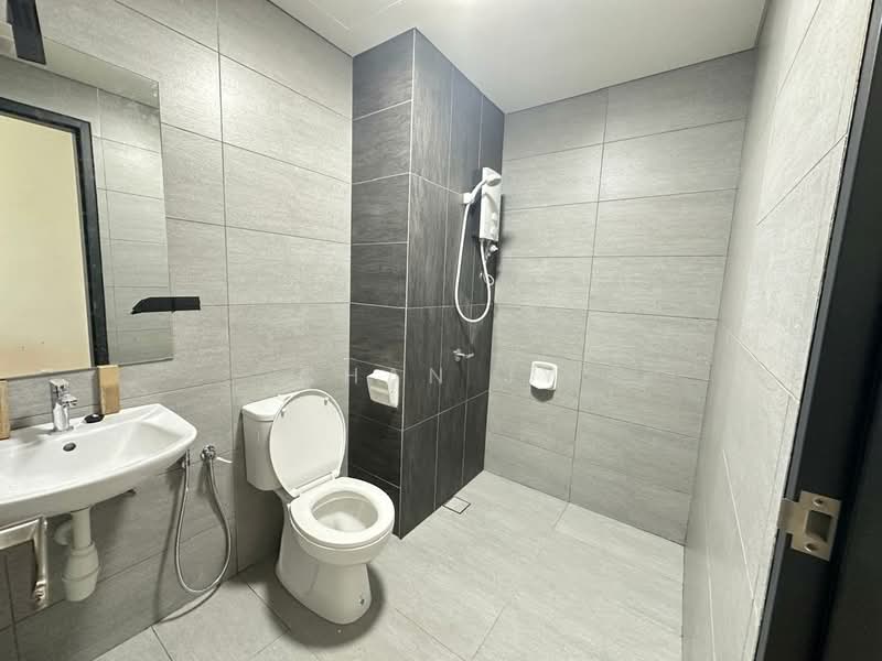 Service Residence for Sale at The New Duo @ Edumetro - Chan JY - Bathroom - PropertyGuru.com.my
