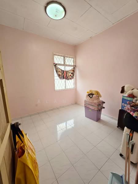 1-storey Terraced House for Sale in Senai (Kulai) - Alan Ler - PropertyGuru.com.my