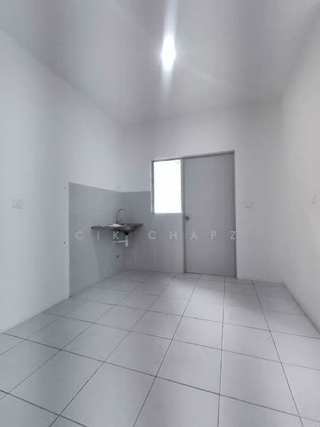 Residensi Sateria untuk Untuk Disewa - RM 1,600 /bulan, Mac 2026 - Kitchen - PropertyGuru.com.my