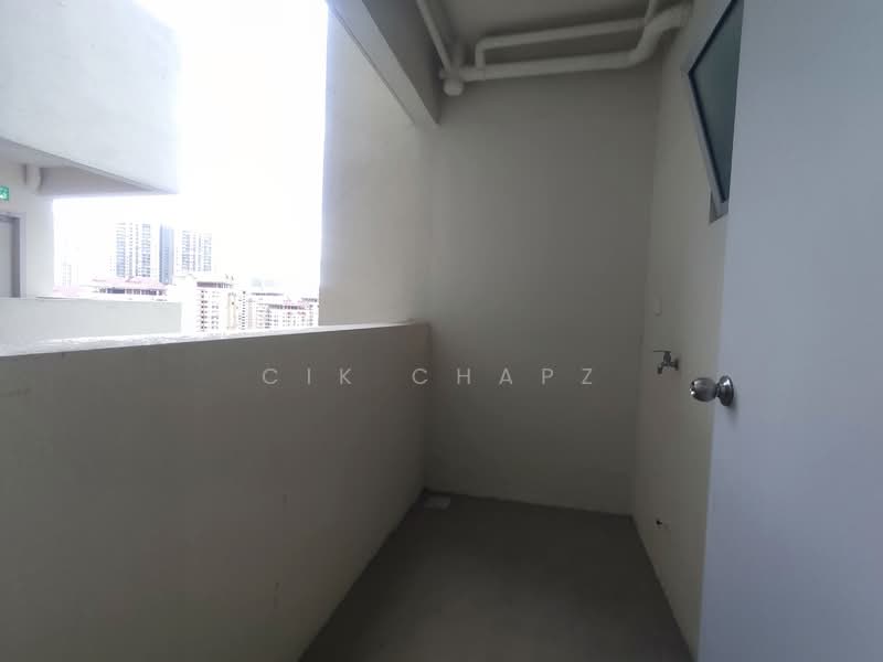 Residensi Sateria untuk Untuk Disewa - RM 1,600 /bulan, Mac 2026 - Balcony - PropertyGuru.com.my