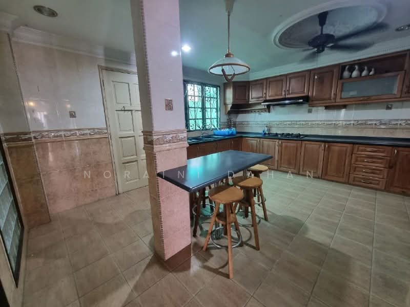 TAMAN SRI SEGAMBUT untuk Untuk Dijual - RM 1,900,000, Apr 2026 - Kitchen - PropertyGuru.com.my