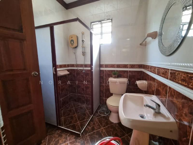 TAMAN SRI SEGAMBUT untuk Untuk Dijual - RM 1,900,000, Apr 2026 - Bathroom - PropertyGuru.com.my