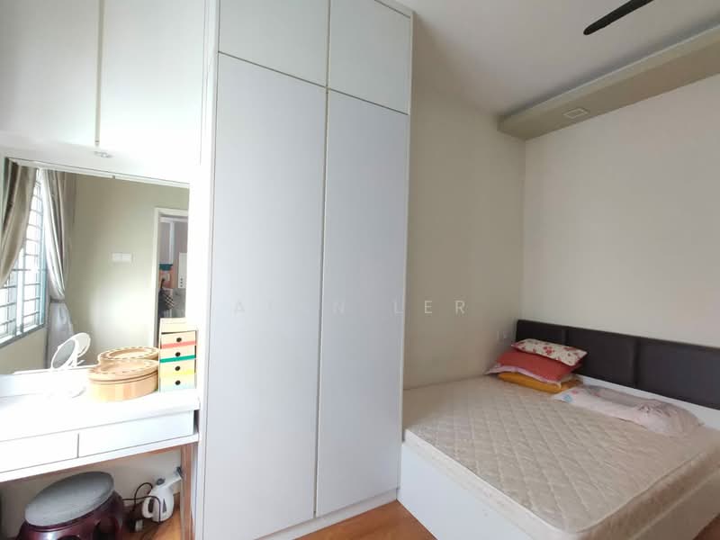 Apartment for Sale at Nusa Heights (Nusa Puncak) - Alan Ler - Bedroom - PropertyGuru.com.my