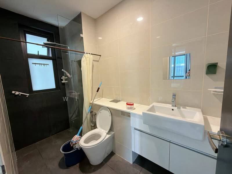 Servis Apartment untuk Disewa di Setia Sky 88 - Winson Yap - Bathroom - PropertyGuru.com.my