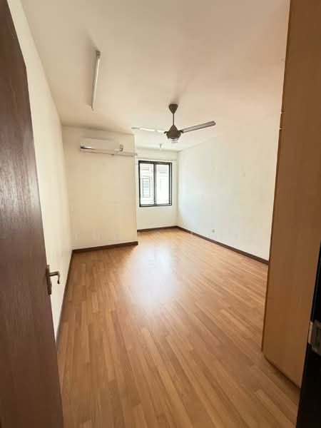 2-storey Terraced House for Sale in Denai Alam (Shah Alam) - Lucas Loh - Interior - PropertyGuru.com.my