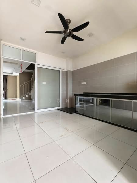 2-storey Terraced House for Sale in Taman Dato Onn (Johor Bahru) - Jason Tan - Kitchen - PropertyGuru.com.my