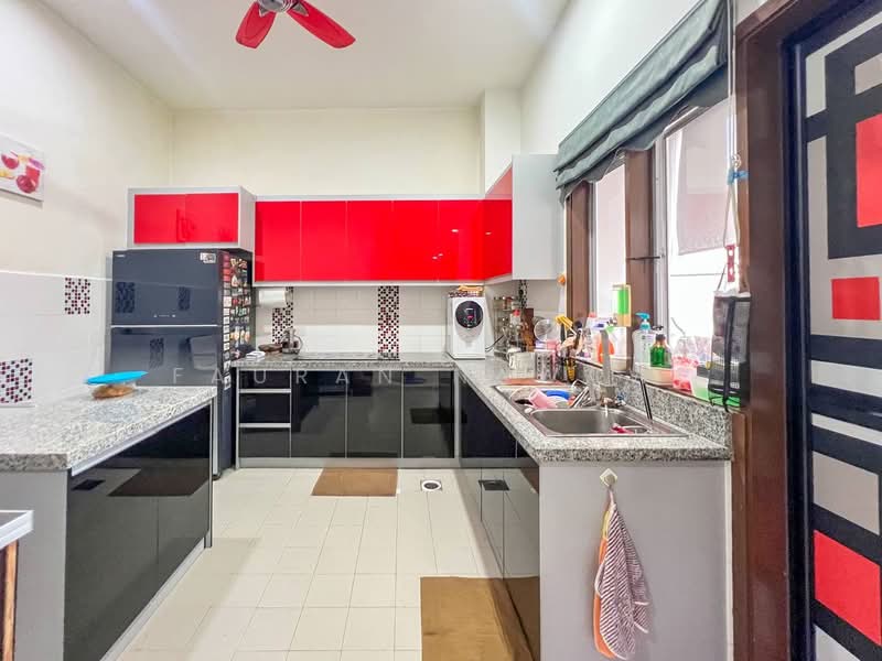 Apartment for Sale at Embun Residence - Fauran Nawawi - Kitchen - PropertyGuru.com.my
