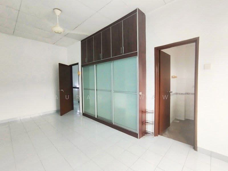 2-storey Terraced House for Sale in Puchong (Selangor) - Fauran Nawawi - PropertyGuru.com.my