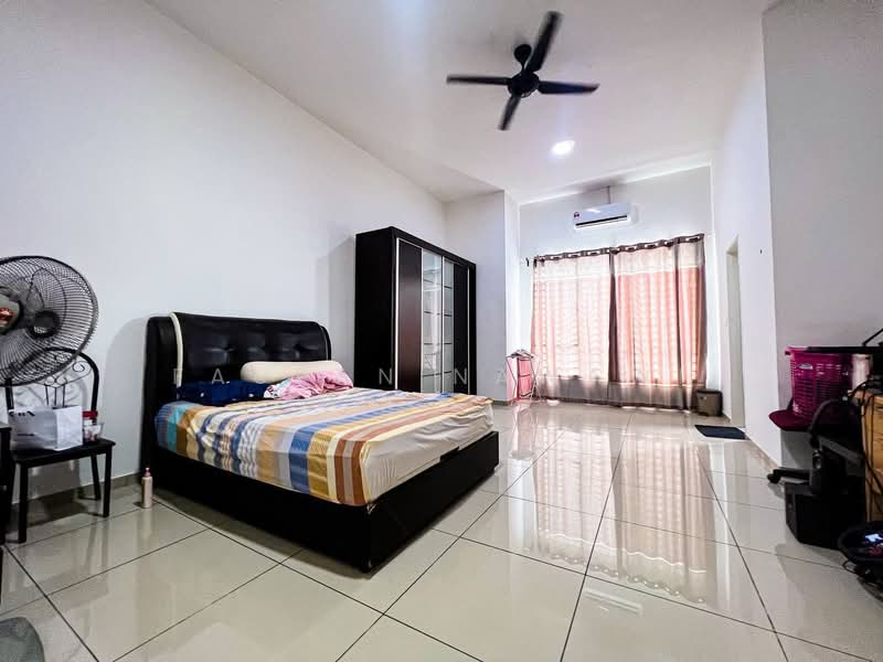 2-storey Terraced House for Sale in Bandar Sri Sendayan (Negeri Sembilan) - Fauran Nawawi - PropertyGuru.com.my