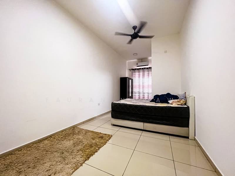 2-storey Terraced House for Sale in Bandar Sri Sendayan (Negeri Sembilan) - Fauran Nawawi - PropertyGuru.com.my