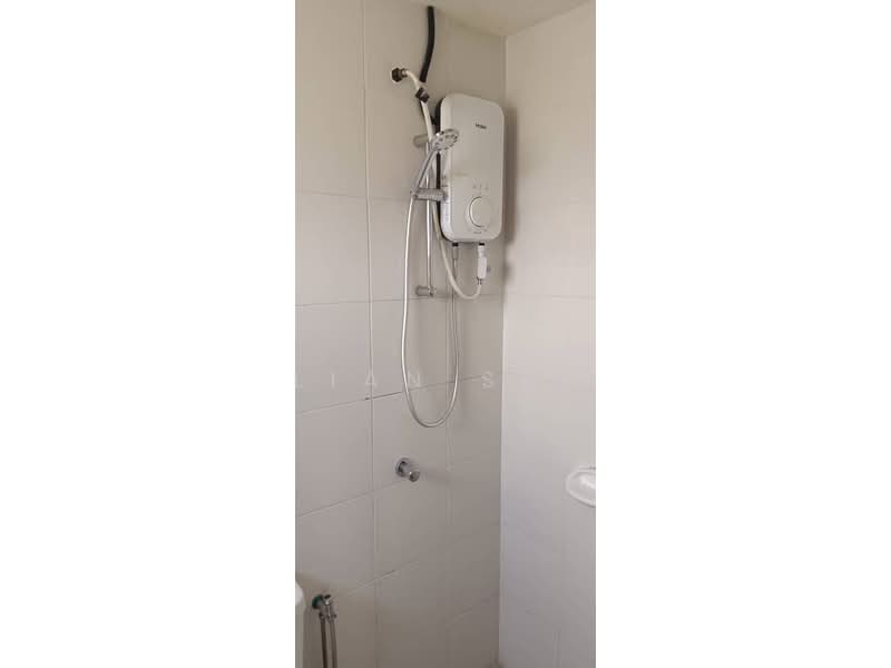 Apartment for Rent at De Cemara apartment setia alam - Lian See - Bathroom - PropertyGuru.com.my