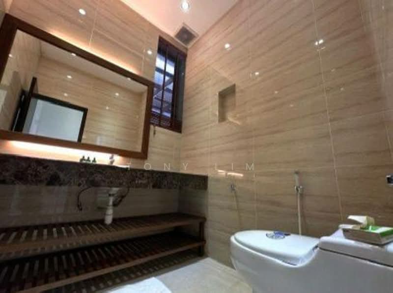 Leisure Farm Leisure Farm Leisures Farms untuk Untuk Disewa - RM 22,000 /bulan, Mac 2026 - Bathroom - PropertyGuru.com.my