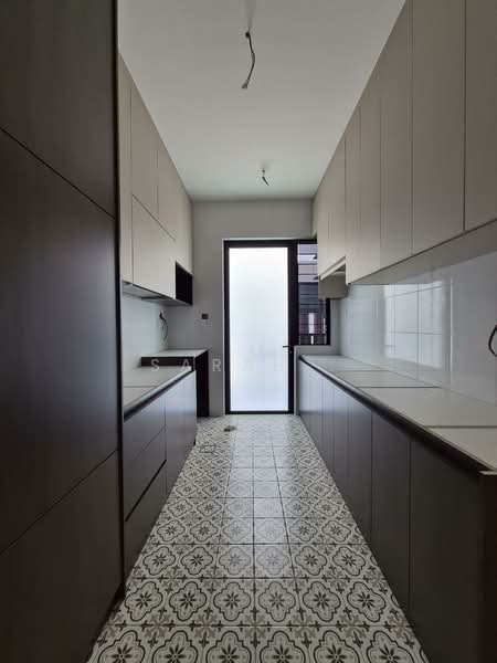 Rumah Teres untuk Dijual di Setia Safiro (Cyberjaya) - Sarah . - Kitchen - PropertyGuru.com.my