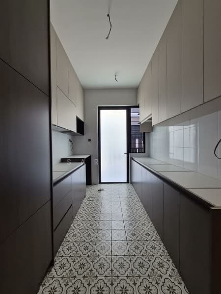 Terraced House for Sale in Sepang (Selangor) - Sarah . - Kitchen - PropertyGuru.com.my