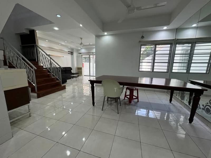 Semi-Detached House for Rent in Setia Alam (Selangor) - Shue Tan - Living Room - PropertyGuru.com.my