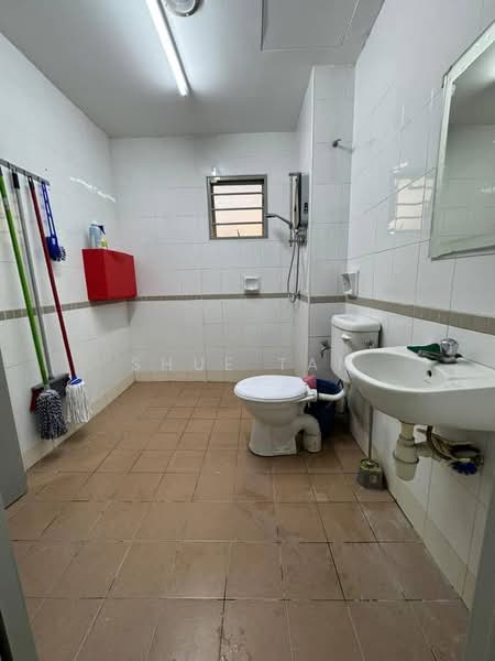 Semi-Detached House for Rent in Setia Alam (Selangor) - Shue Tan - Bathroom - PropertyGuru.com.my