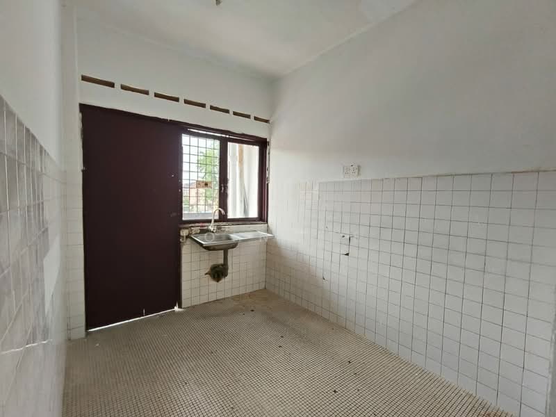 Apartment for Rent at Valencia Apartment - John Lee - Kitchen - PropertyGuru.com.my