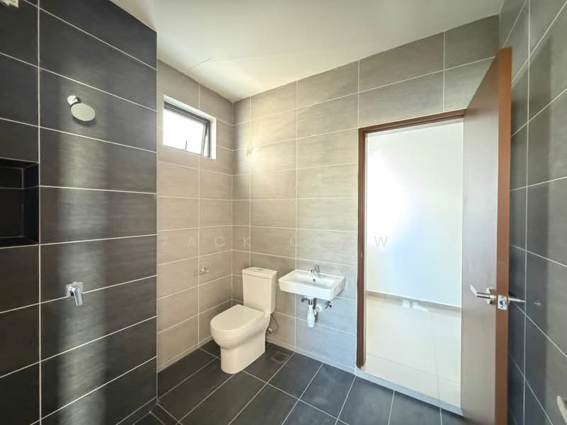 2-storey Terraced House for Sale in Taman Dato Onn (Johor Bahru) - Zack Chow - Bathroom - PropertyGuru.com.my
