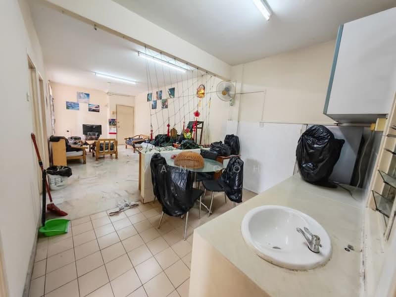 Pangsapuri Suria untuk Untuk Dijual - RM 259,000, Mac 2026 - Living Room - PropertyGuru.com.my