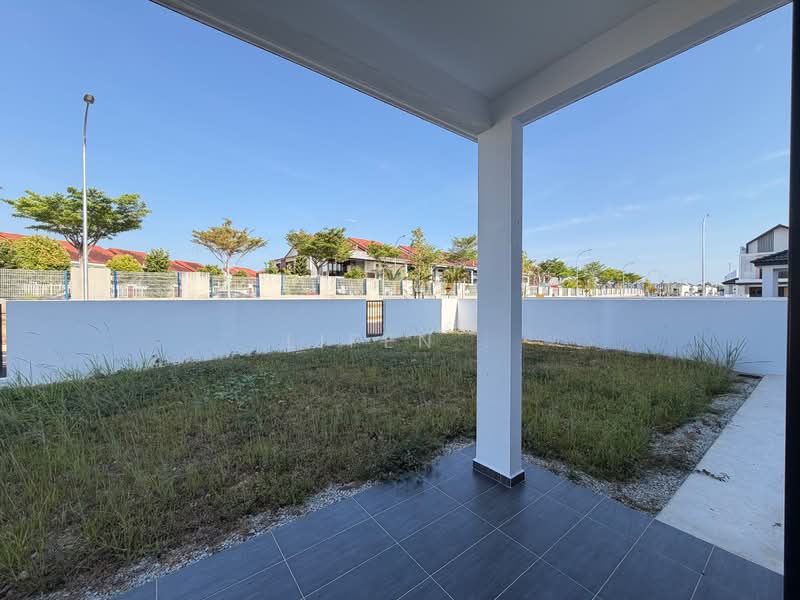 2-storey Terraced House for Sale in Bandar Dato Onn (Tebrau) - Lifen . - Exterior - PropertyGuru.com.my
