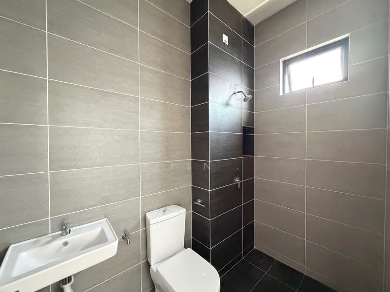 2-storey Terraced House for Sale in Bandar Dato Onn (Tebrau) - Lifen . - PropertyGuru.com.my
