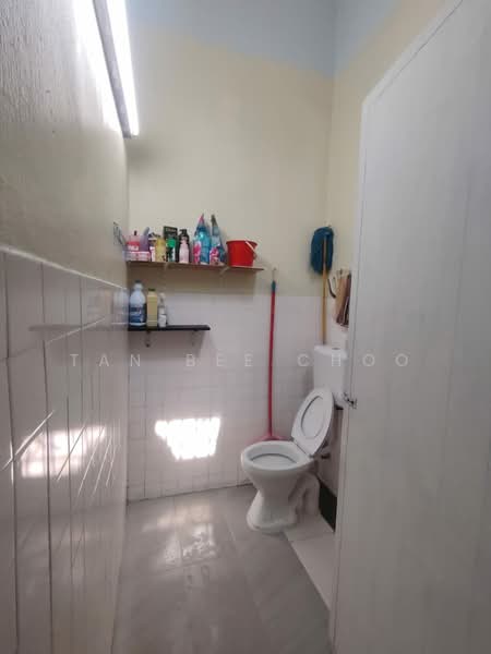 1-storey Terraced House for Sale in Taman Sentosa (Klang) - Tan Bee Choo - Bathroom - PropertyGuru.com.my
