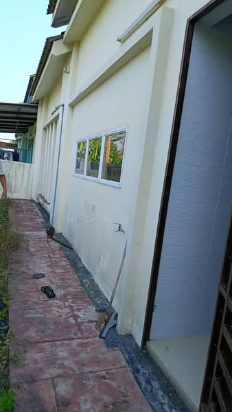 1-storey Terraced House for Sale in Hijauan Valdor (Sungai Jawi) - Hong . - Exterior - PropertyGuru.com.my