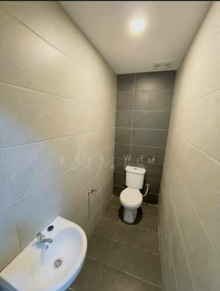 1-storey Terraced House for Rent in Taman Serene (Johor Bahru) - Karl Lim - Bathroom - PropertyGuru.com.my