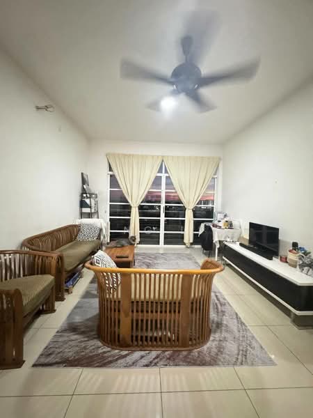 Apartment for Sale at Nusa Heights (Nusa Puncak) - Fong Lik - Living Room - PropertyGuru.com.my