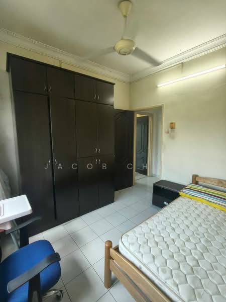 Apartment for Sale at Sri Kenari Apartment - Jacob Chua - Bedroom - PropertyGuru.com.my