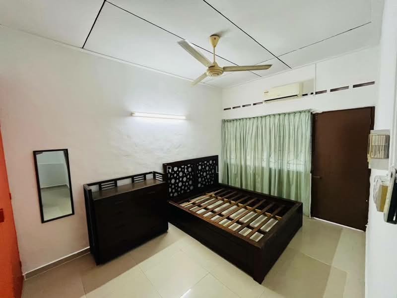 Taman Kolam Air untuk Untuk Disewa - RM 2,900 /bulan, Mac 2026 - Bedroom - PropertyGuru.com.my