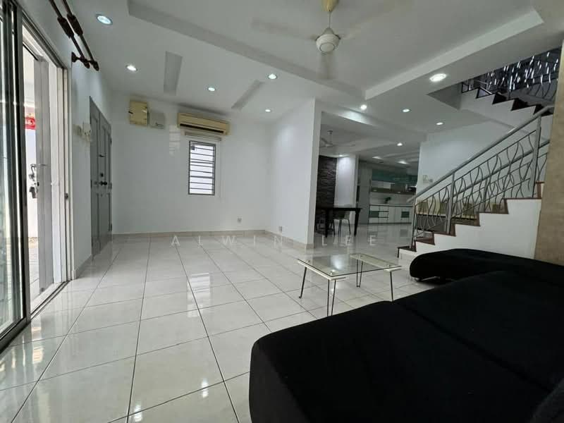 2-storey Terraced House for Rent in Shah Alam (Selangor) - Alwin Lee - Living Room - PropertyGuru.com.my