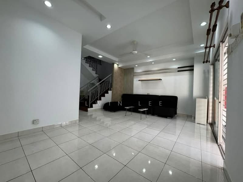 2-storey Terraced House for Rent in Shah Alam (Selangor) - Alwin Lee - Living Room - PropertyGuru.com.my