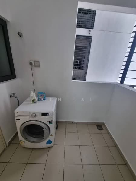 Lakeville Residence untuk Untuk Disewa - RM 2,300 /bulan, Mac 2026 - Balcony - PropertyGuru.com.my