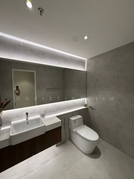 Golden Crown Residence untuk Untuk Dijual - RM 2,000,000, Mac 2026 - Bathroom - PropertyGuru.com.my