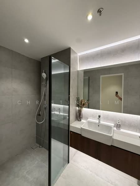 Golden Crown Residence untuk Untuk Dijual - RM 2,000,000, Mac 2026 - Bathroom - PropertyGuru.com.my